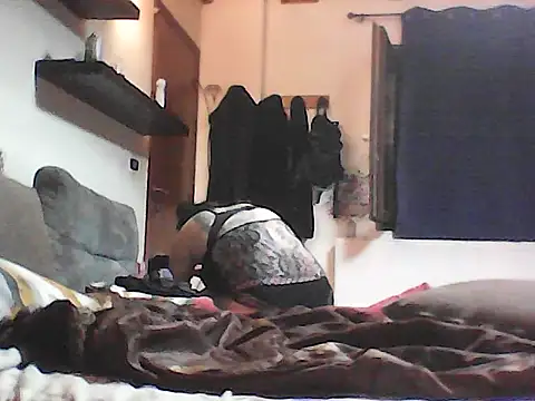 niunia2025's Live XXX Chat