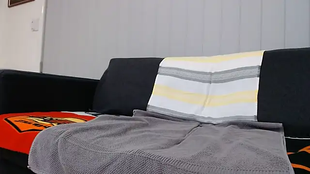 lilchristian@xh Show Webcam
