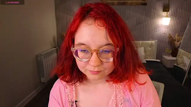 Chatroom XXX en direct de Aleks-casterrr
