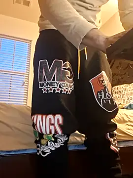 bigboytoy912's Live XXX Chat