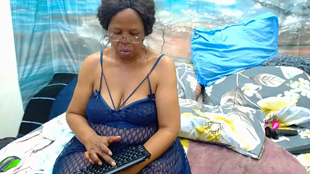 SEXY_MATURExx's Webcam Show