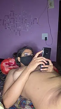 Desi_baddie Adlı Modelin Canlı XXX Sohbeti