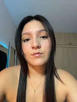 Chatroom XXX en direct de Camila_sanchez25