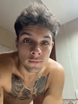 Moreiralovesex's Live XXX Chat