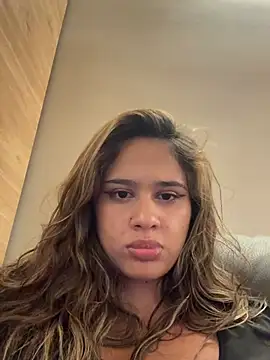 دردشة BabyKathy الجنسية المباشرة