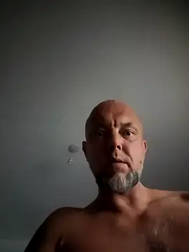 Show webcam de HornyDaddyMuscle