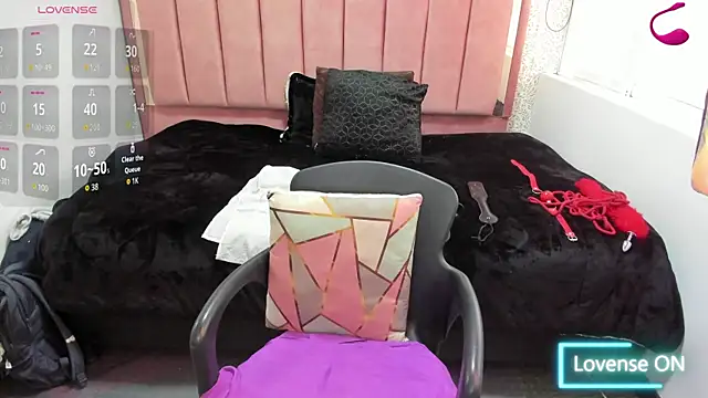 Barbara_fox__ Chat XXX in diretta