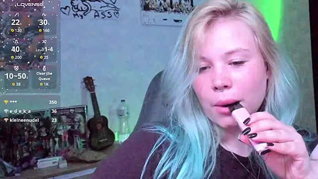 XXX chat uživo modela Lulu_Di