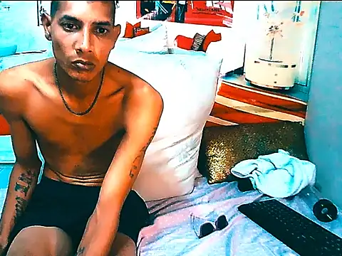 IndianSavageMaleのライブXXXチャット