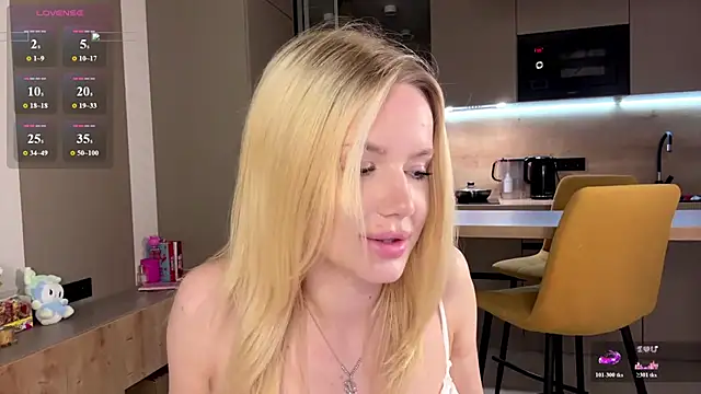 Chat XXX en directo de moonavelle