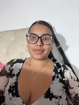 Iam-sophia27's Live XXX Chat