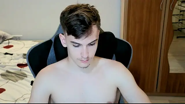BradyFlint Webcam show