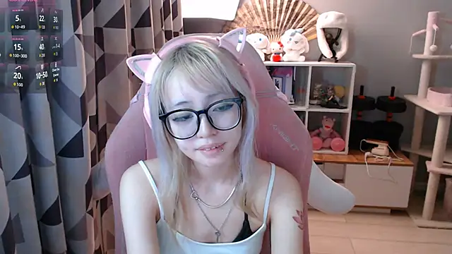 Chatroom XXX en direct de SaxonDibs