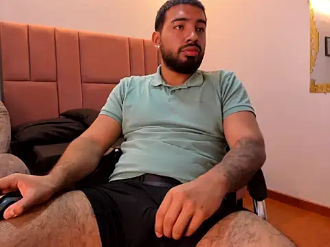 Massimo_Moretti XXX чат на живо