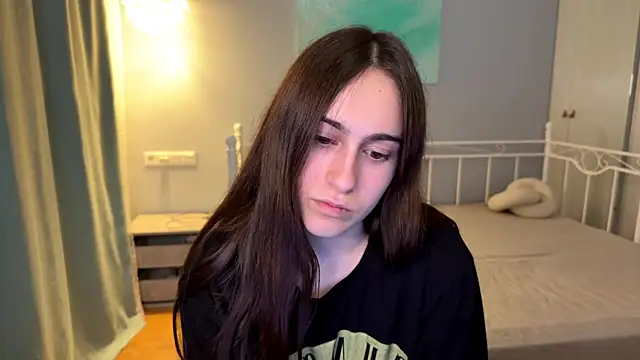 AliceKolltt Adlı Modelin Canlı XXX Sohbeti