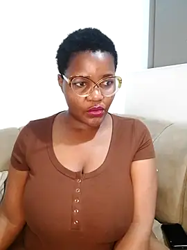 ChubbyBitch26's Live XXX Chat