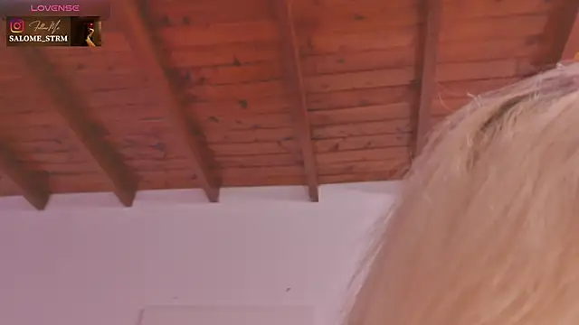 SalomeStorm_'s Live XXX Chat