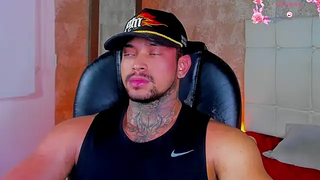Stiven_collins' Live XXX Chat