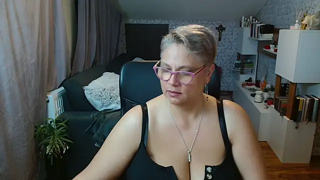 Czat XXX na żywo – bigtits4you