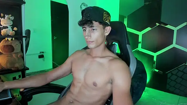 MaxiimoRomano_ Show Webcam