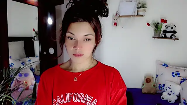 NathalialLooes Adlı Modelin Canlı XXX Sohbeti