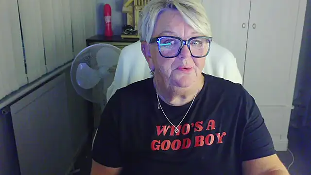 BridgetBlueEyesn Live XXX chat