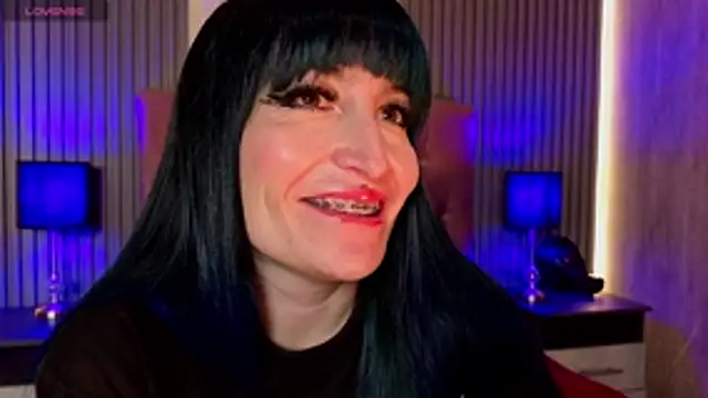צ'אט XXX בשידור חי של alicia_moom