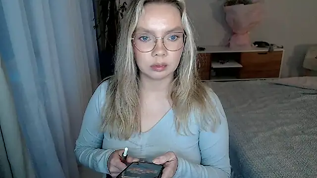 PolinaXXXXXJones Adlı Modelin Canlı XXX Sohbeti