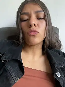 TaylorrHilln Live XXX chat
