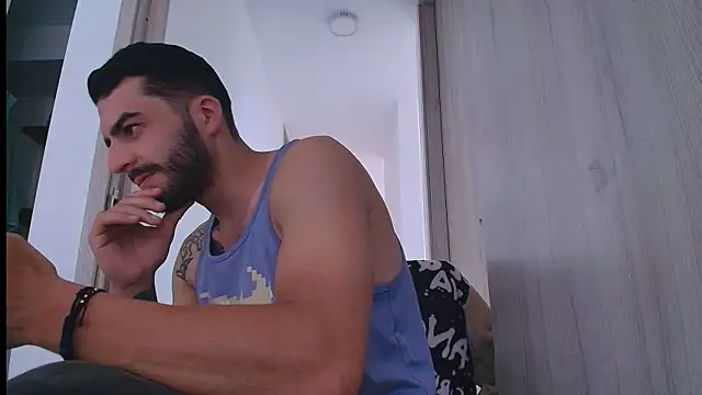 Онлайн чат XXX thomas_gun