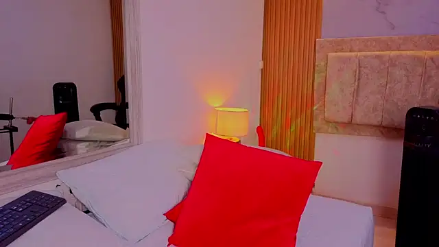 laiamilf 现场XXX聊天
