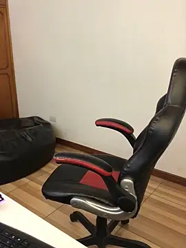 XXX chat uživo modela kayortiiz