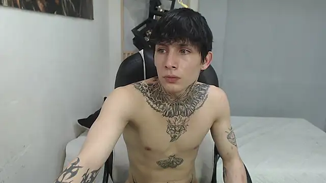 Cry_thereal's Live XXX Chat