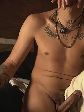 AlphaMasterXxxn Live XXX chat
