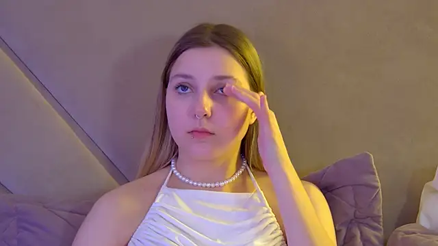TinnaBurtonn Live XXX chat