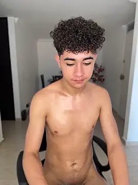 DavidfullOFlove Show in webcam