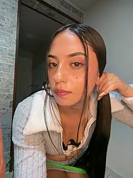 LilacNoirn Live XXX chat