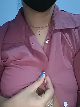 the_saavi's Live XXX Chat