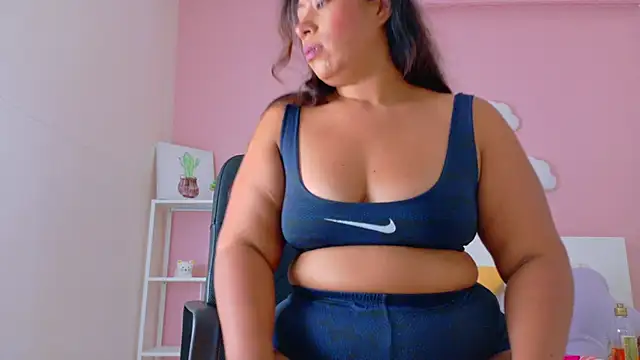 Chatroom XXX en direct de SeleneGibson__