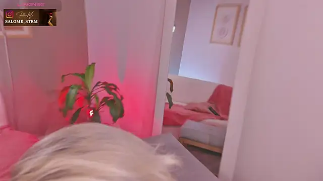 SalomeStorm_'s Live XXX Chat