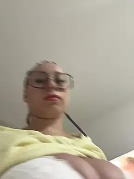 queenlo_xxxのウェブカメラショー