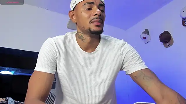 TysonWalkers Show in webcam
