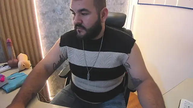 Chat XXX en directo de max_river_