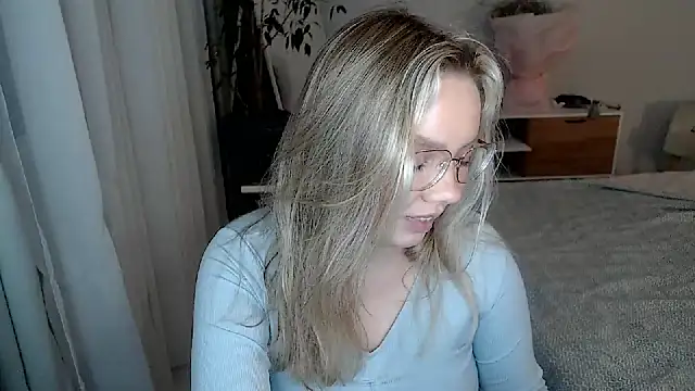 PolinaXXXXXJones' Live XXX Chat