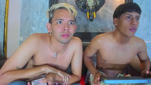 EMILIANO_BLESS Webcam Show