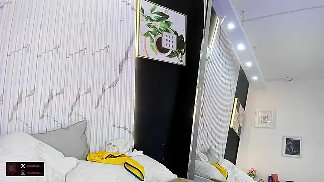Alexlux1 – Naživo XXX chat