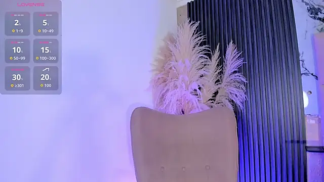 JanneBlossom_ Show in webcam