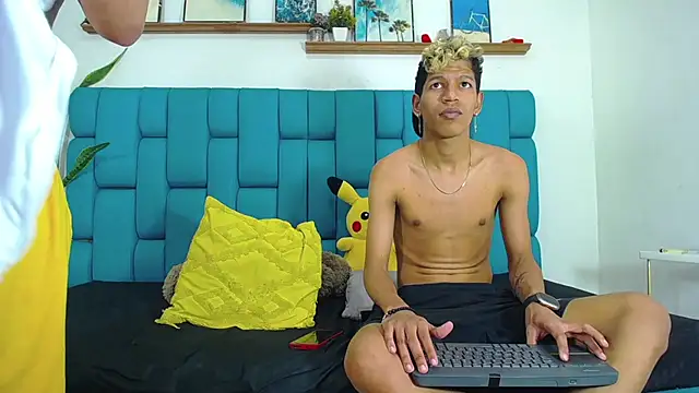 צ'אט XXX בשידור חי של Stephen_Angel