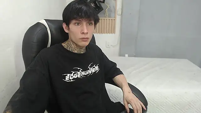 Cry_thereal Live XXX-Chat