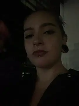 Chat +18 de Hanna-Winchester ao vivo
